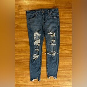 American Eagle | Woman’s Distressed Skinny Jeggings | Size 14 | Darker Blue |